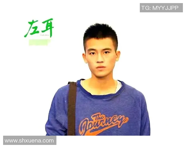 头型独特的足球明星逆袭传奇从草根到巅峰的奋斗之路